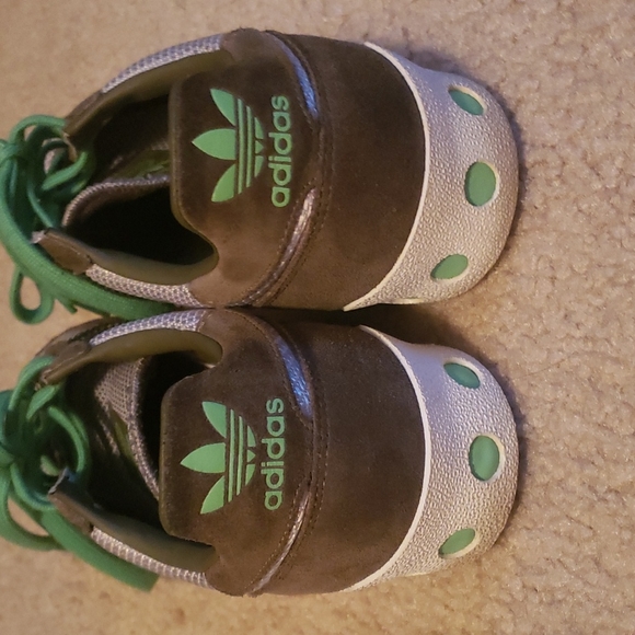 Adidas Low - Picture 2 of 4